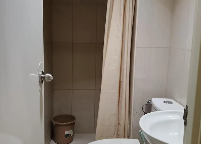 101-2br-1bed Quenn-1single-1-pullout 2 Sofa 2-cr Pool View With Balcony Appartement Manilla