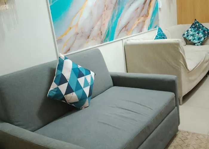 Appartement 101-2br-1bed Quenn-1single-1-pullout 2 Sofa 2-cr Pool View With Balcony Manilla